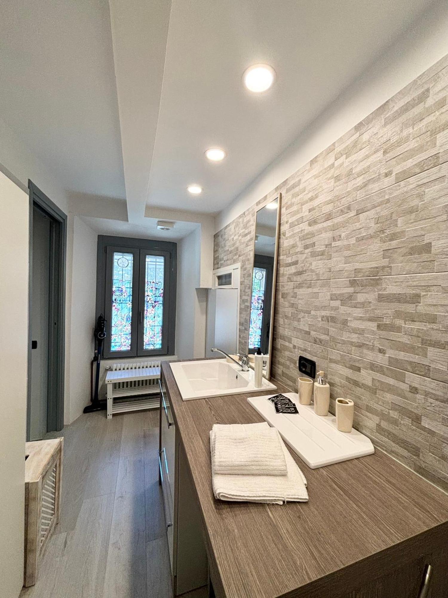 La Casa Di Ale Apartment Комо Екстериор снимка